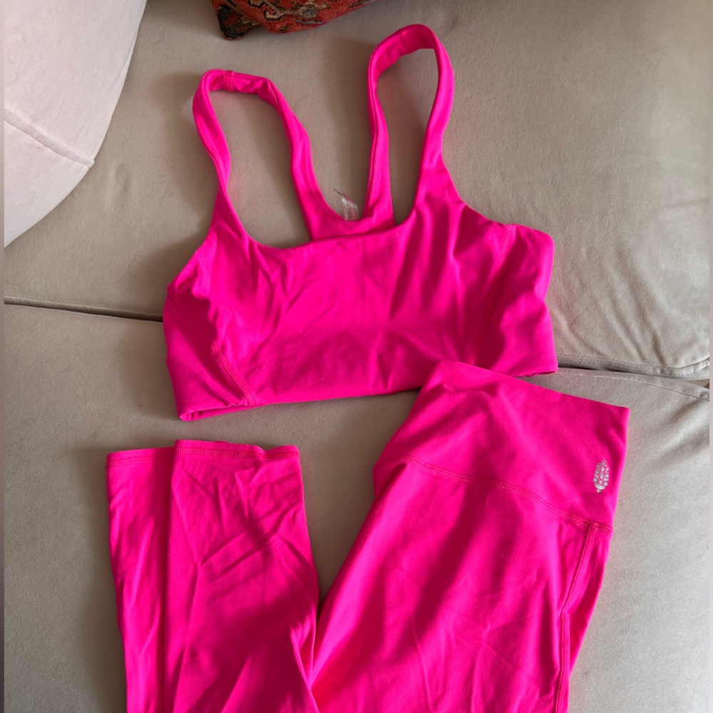 FREE PEOPLE MOVEMENT NEVER BETTER SET